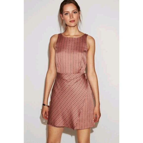 Express Mini Striped Satin Sheath Dress Mauve Pink Wrap Dress peek a boo Back M - Picture 1 of 8